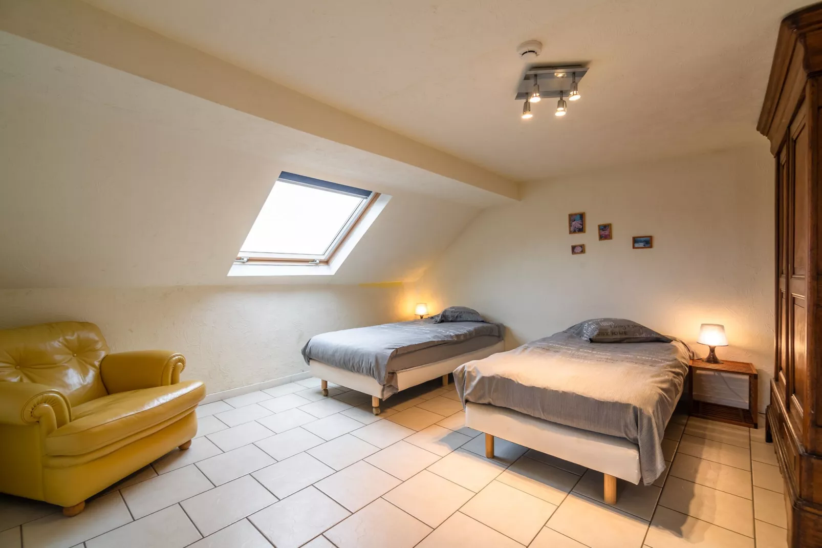 Le Gît'Anne-Bedroom