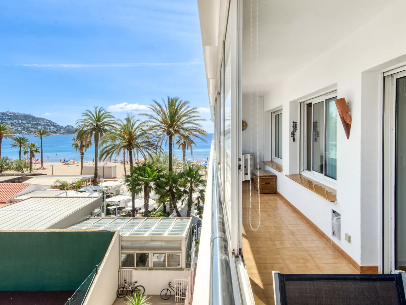 Roses Holiday Center-Dehors