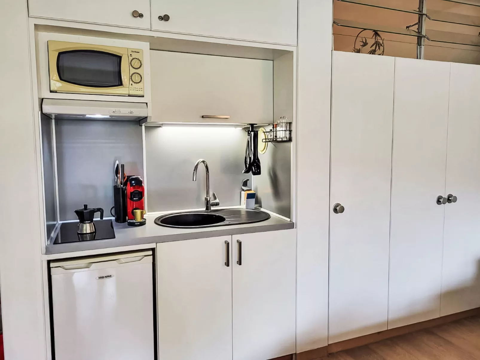 Amazing Apt. 505-Inside