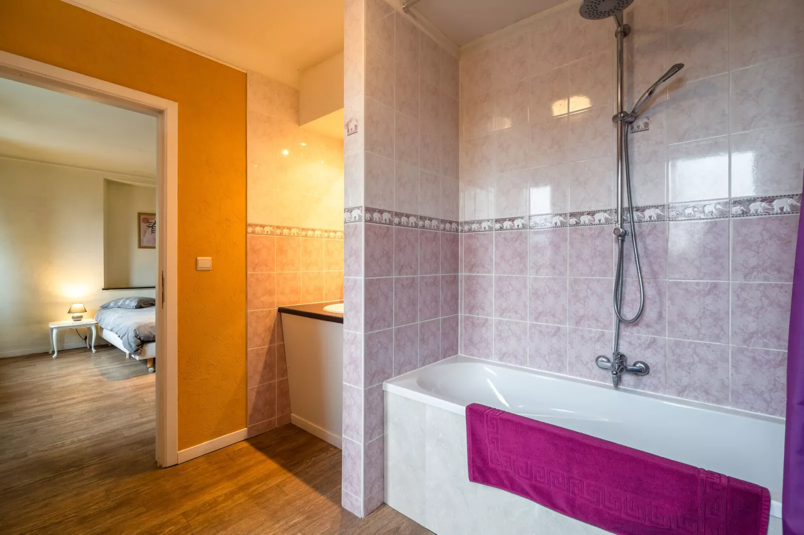 Le Gît'Anne-Bathroom