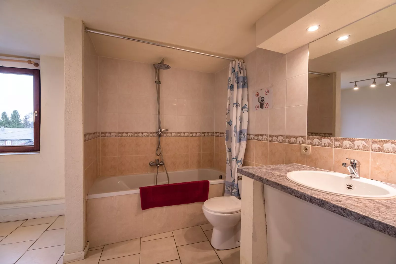 Le Gît'Anne-Bathroom