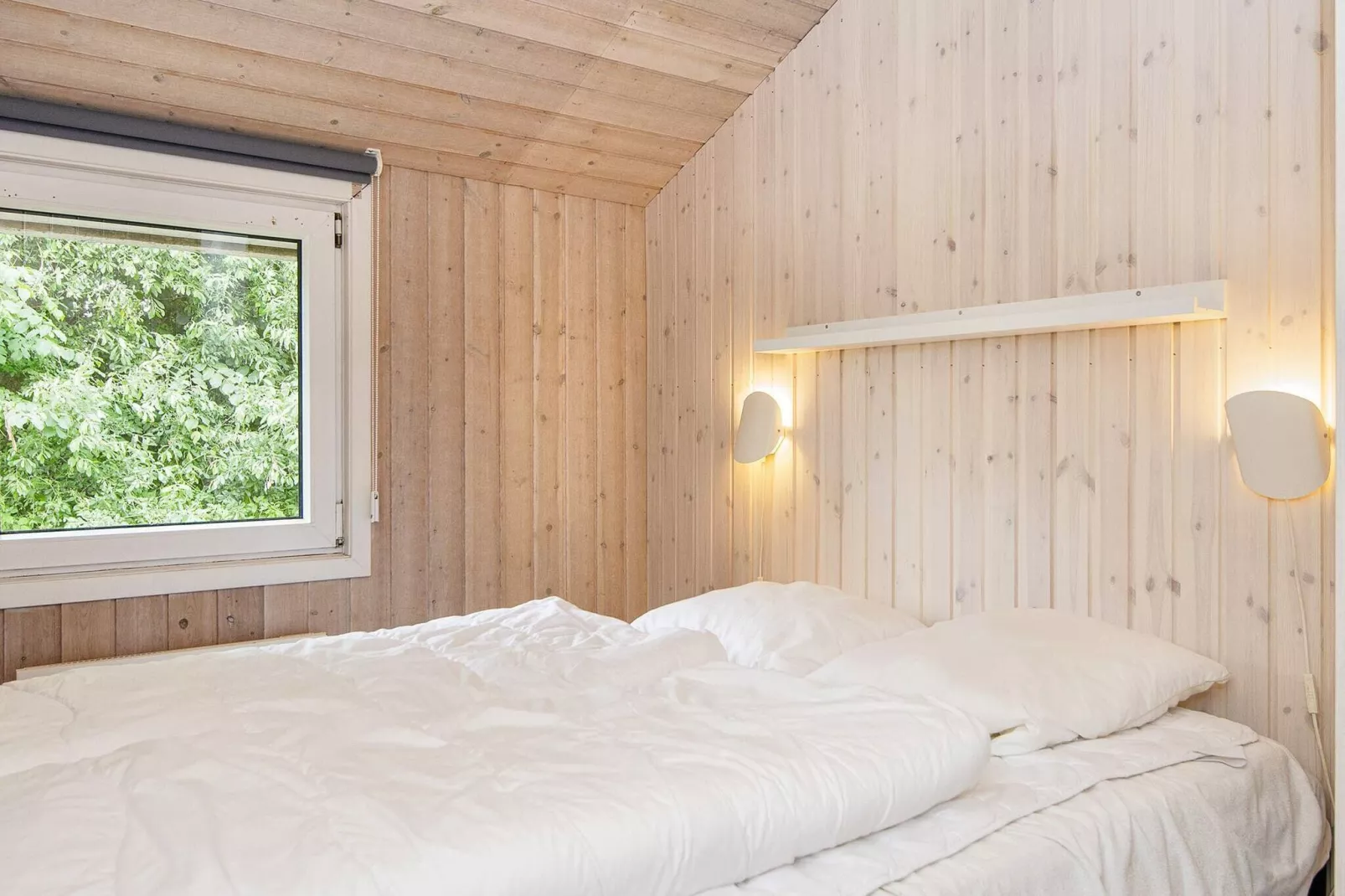 12 person holiday home in Nordborg-Indoor