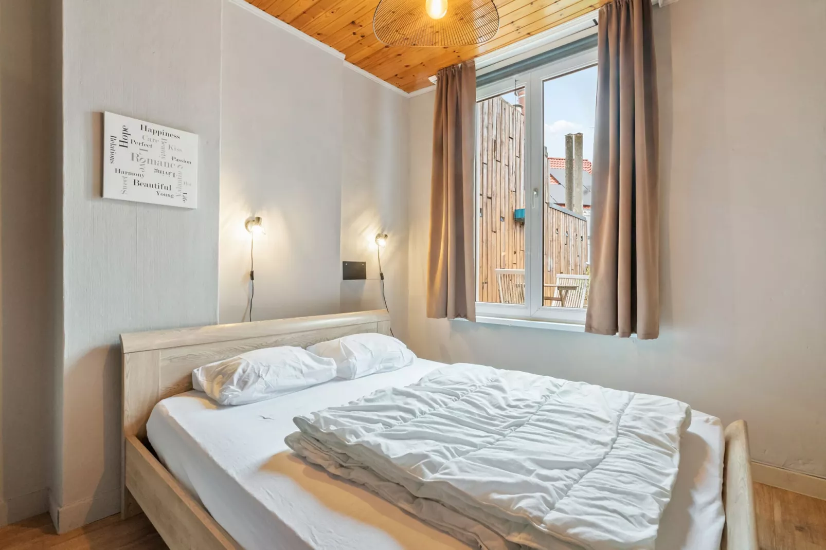 Ijzerstraat 52-Bedroom