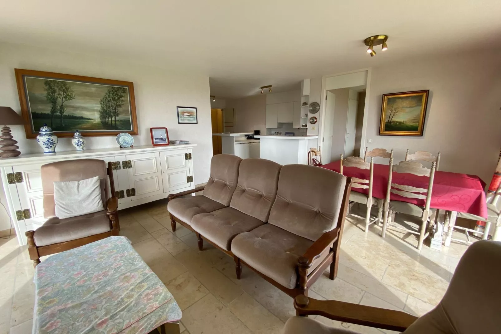 WSP7-Dining room