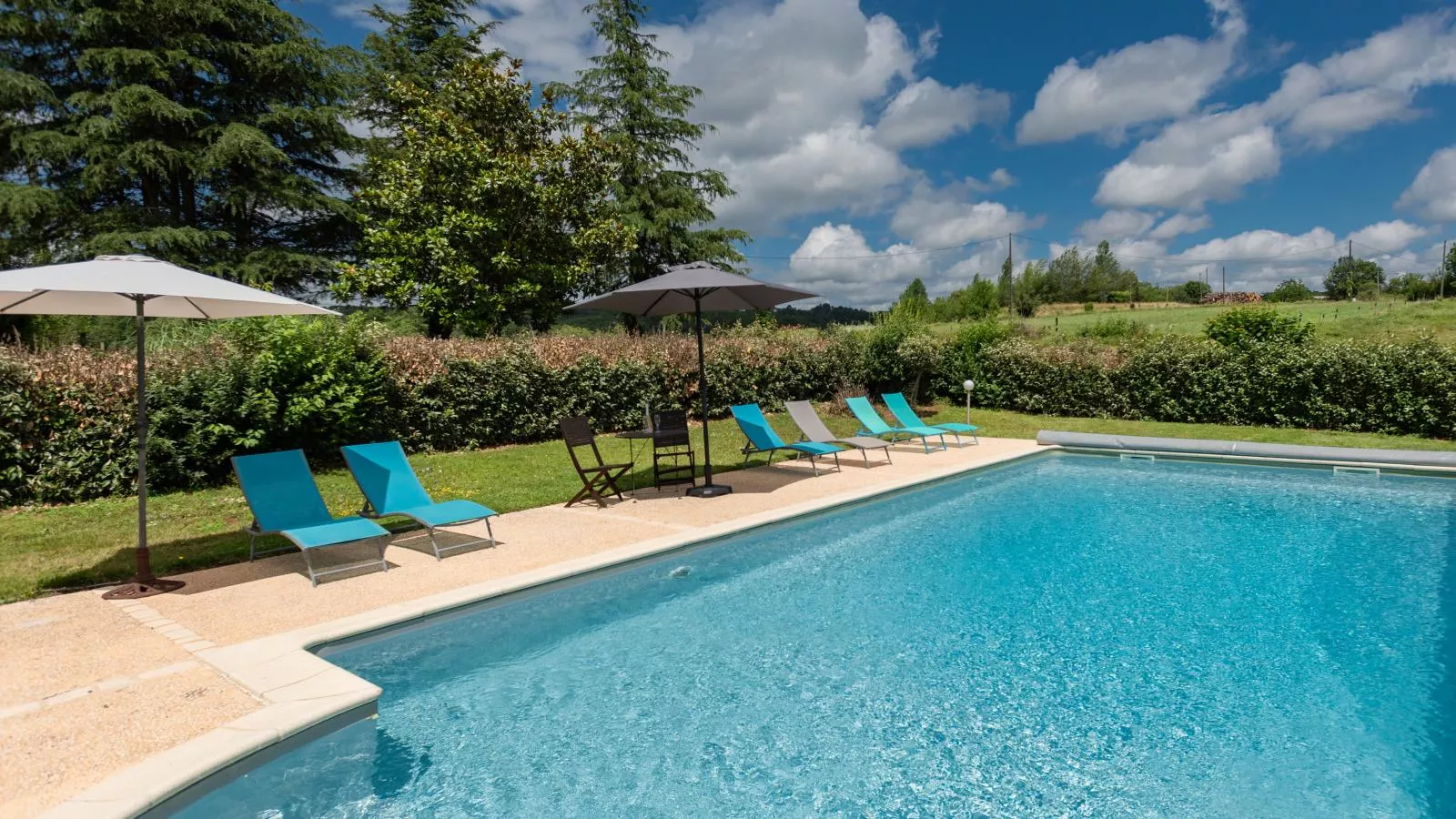 L Aiguillou-Pool
