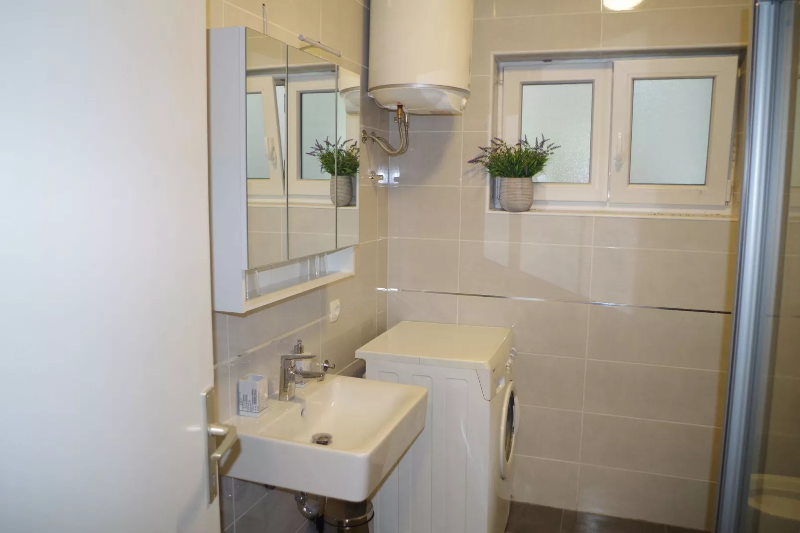 Tamara-Bathroom