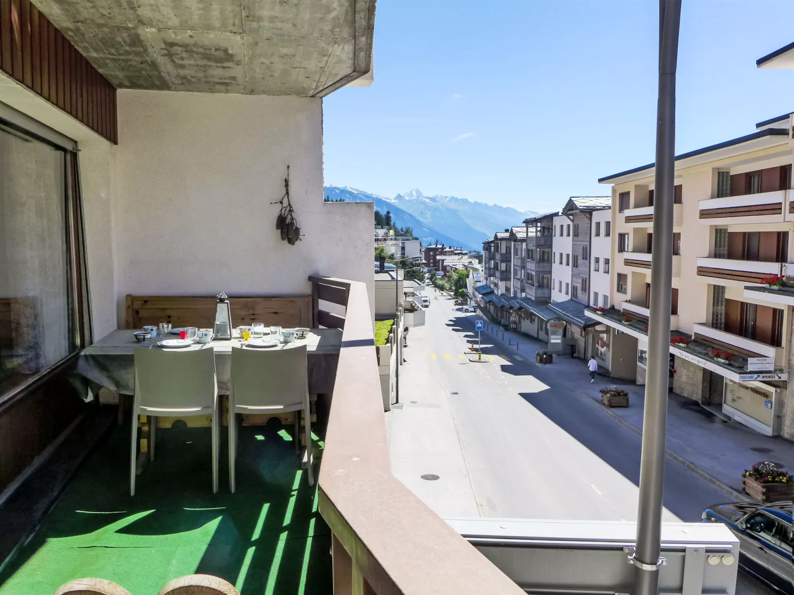 Immeuble Rond-Point Apt. 11-Outside