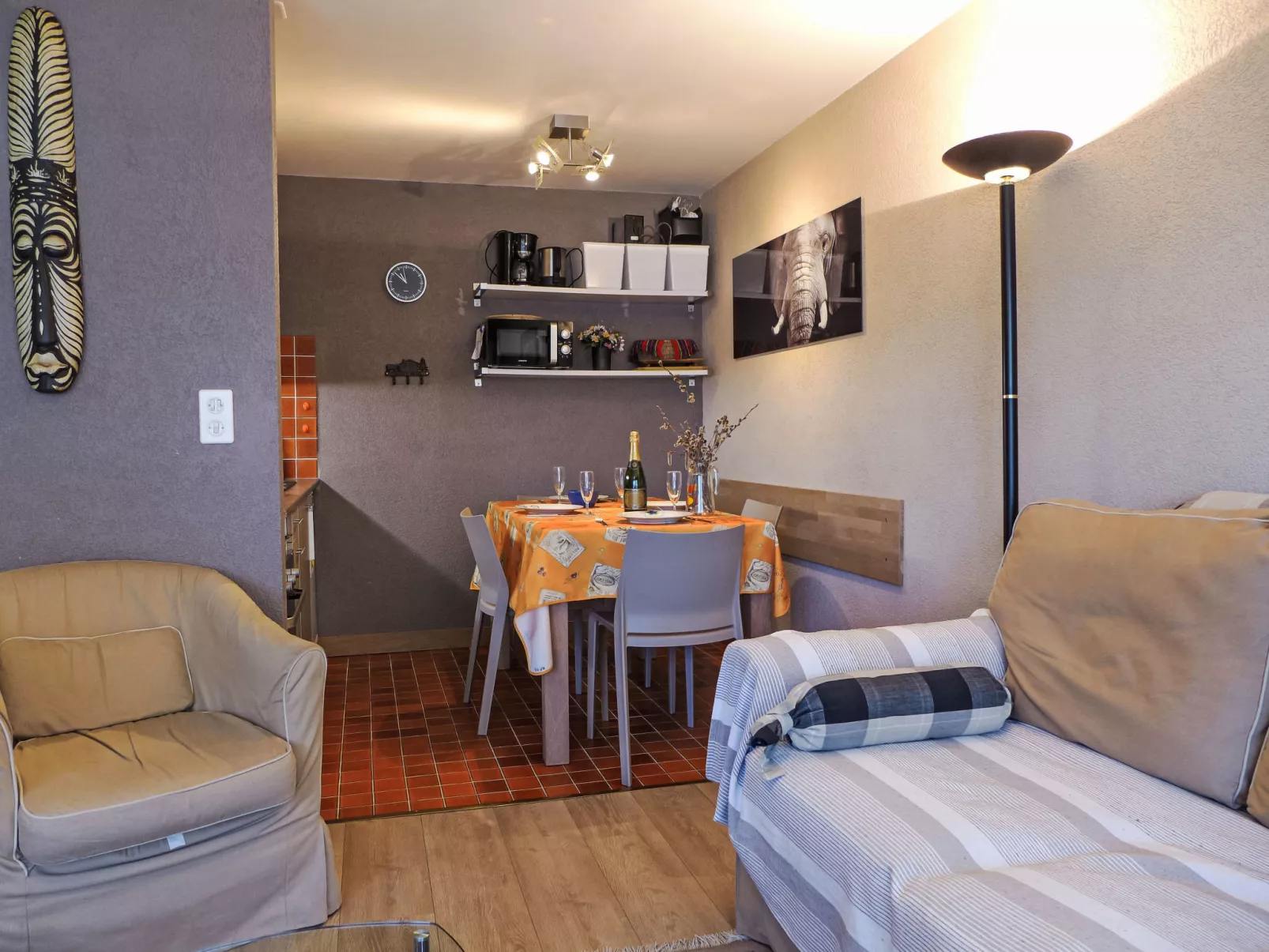 Immeuble Rond-Point Apt. 11-Inside