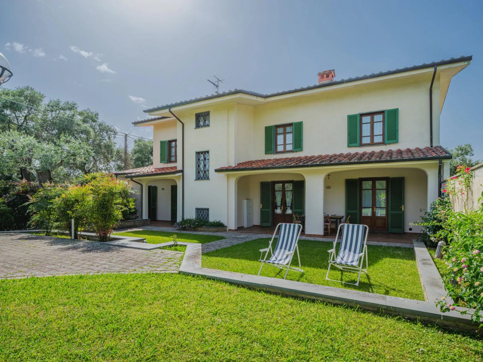 Villa Giuliana-Dehors