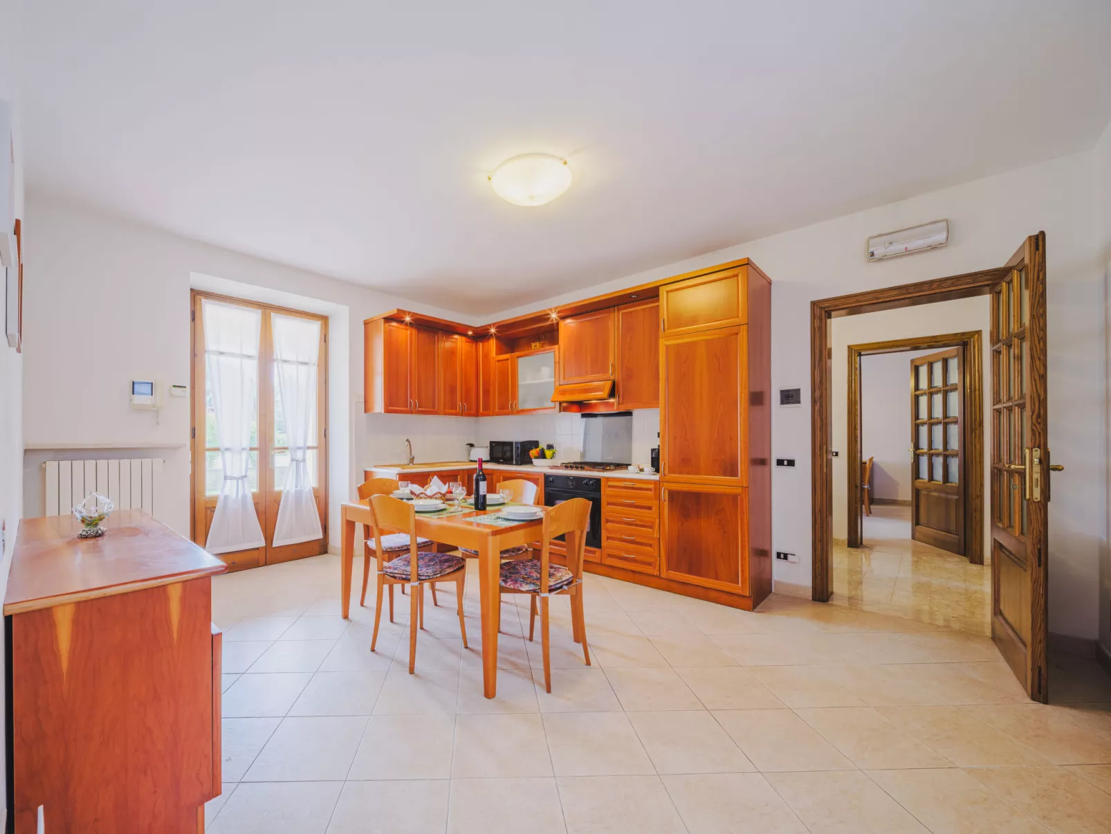 Villa Giuliana-Dedans