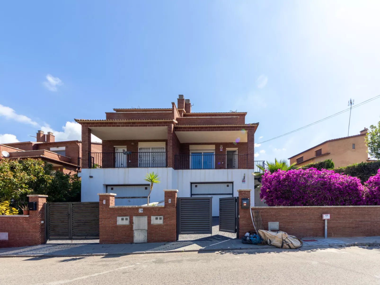Bouganvilla-Outside
