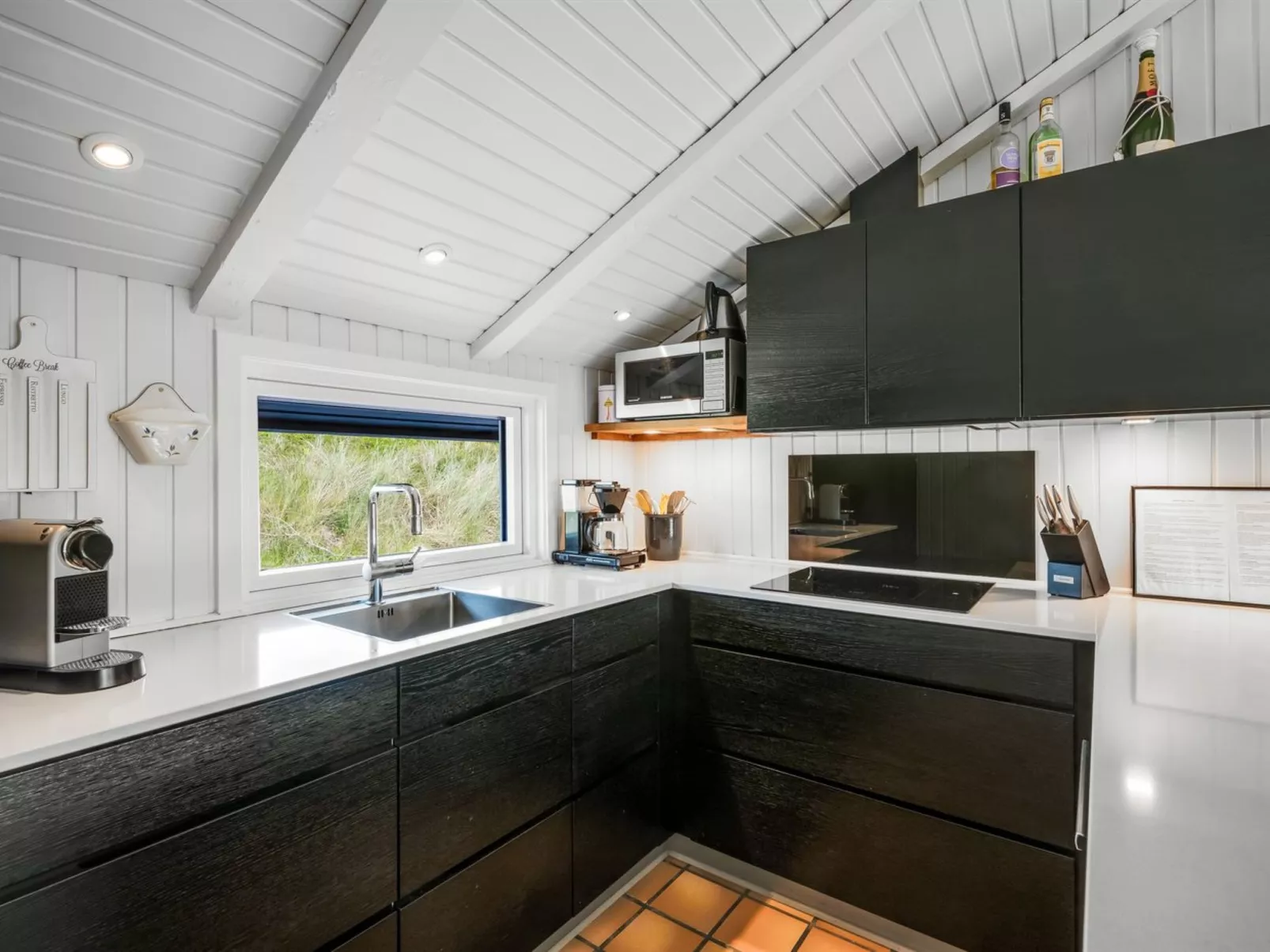 "Emin" - 700m from the sea-Inside