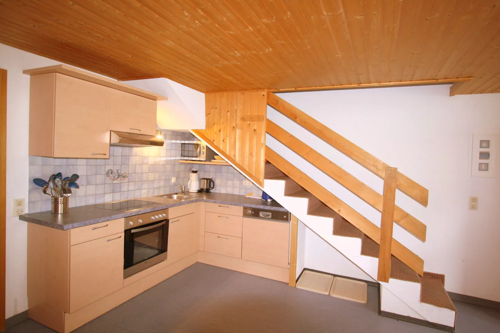Apartment 4-6/3-Küche