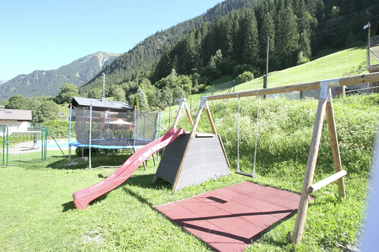 Apartment 4-6/3-Gärten Sommer