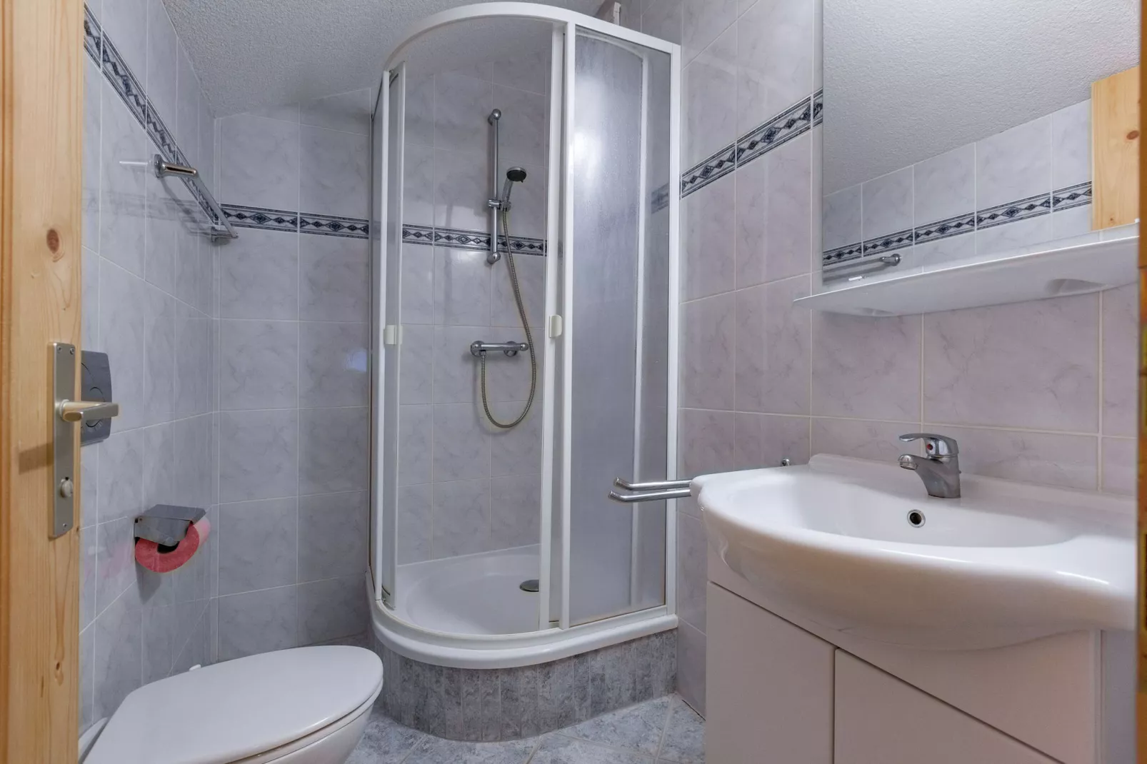 Apartment 10-12/1-Bathroom