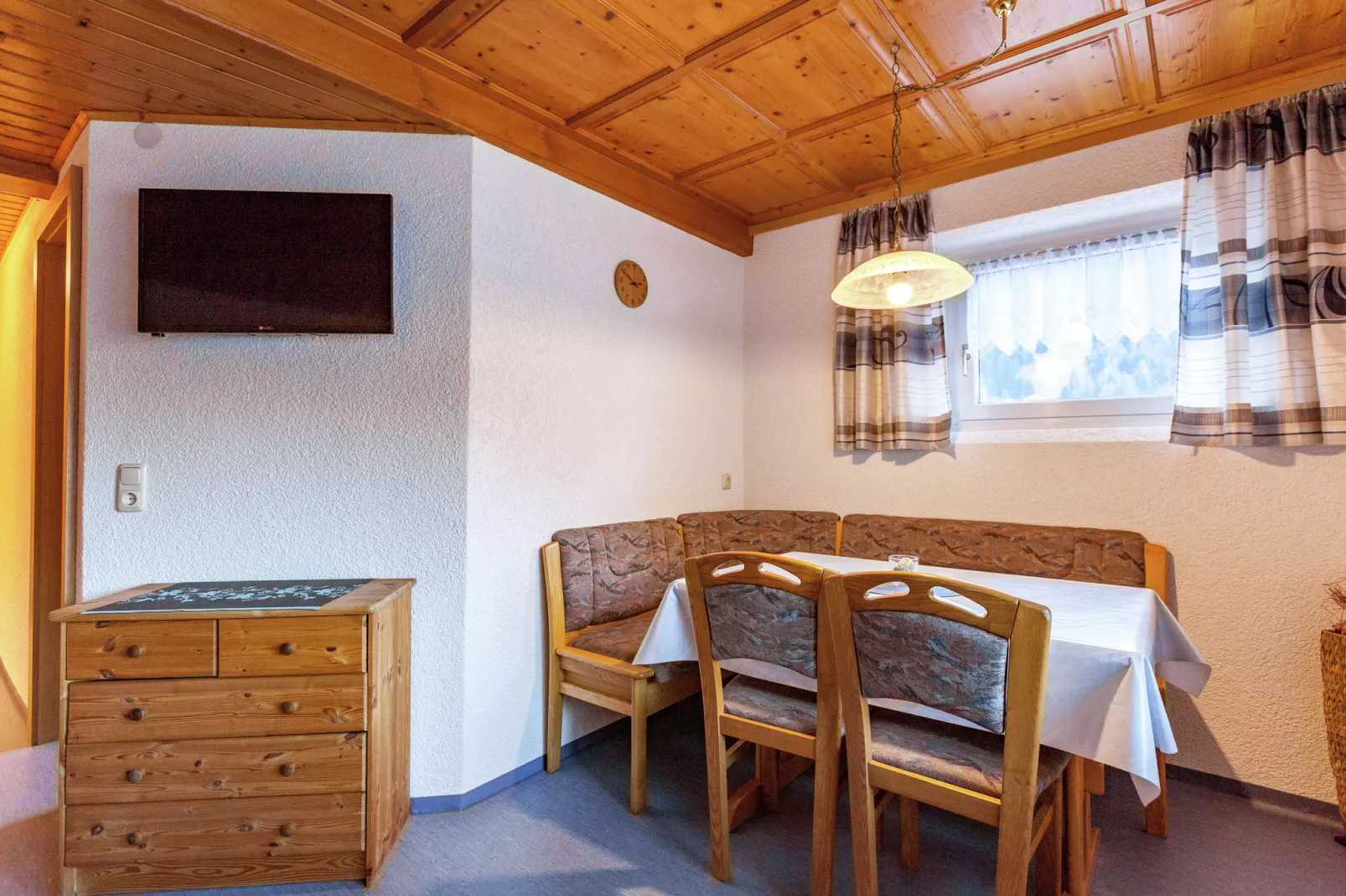 Apartment 3-5/1-Esszimmer