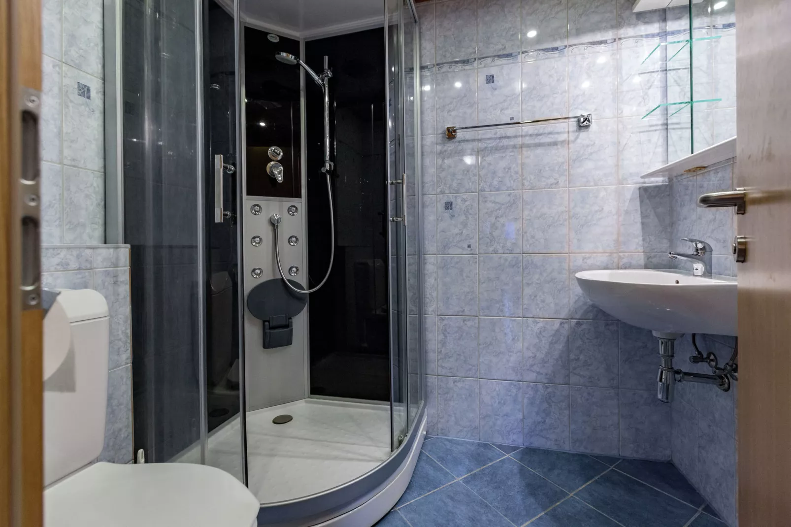 Apartment 3-5/1-Badezimmer
