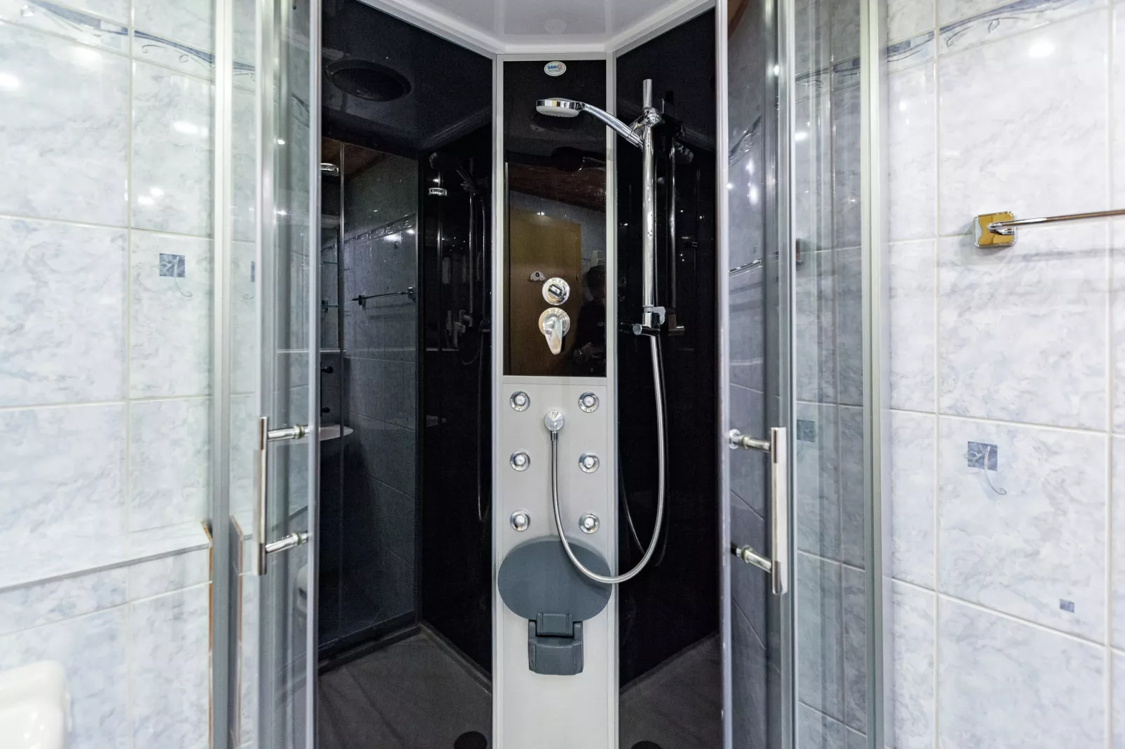 Apartment 3-5/1-Badezimmer