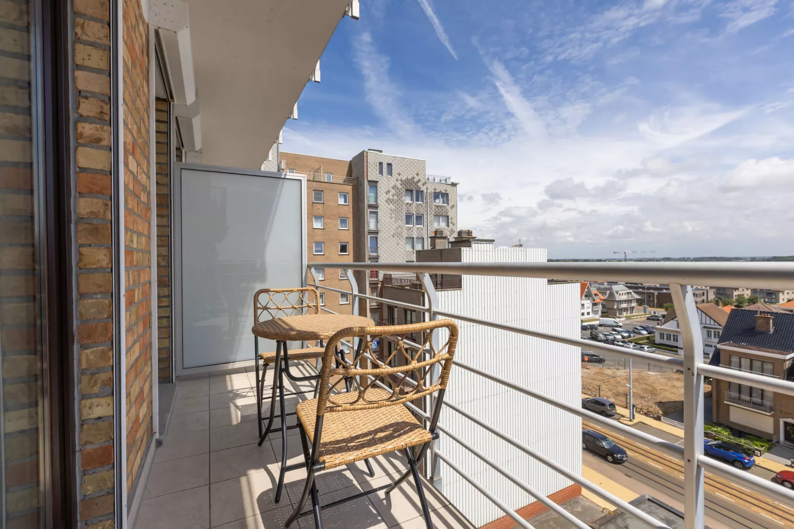 Loukojack 0601-Terrace balcony