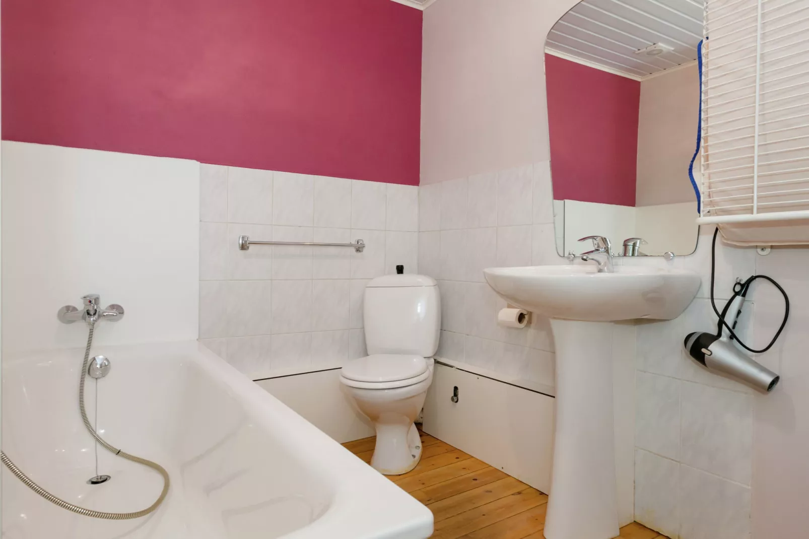 La Fermette-Bathroom