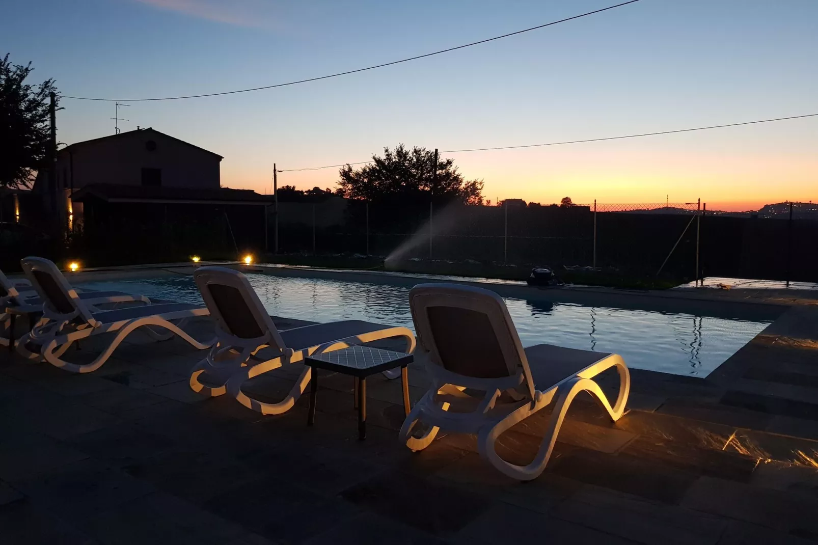 Tenda 2-Pool