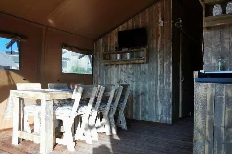 Tenda 2-Dining room
