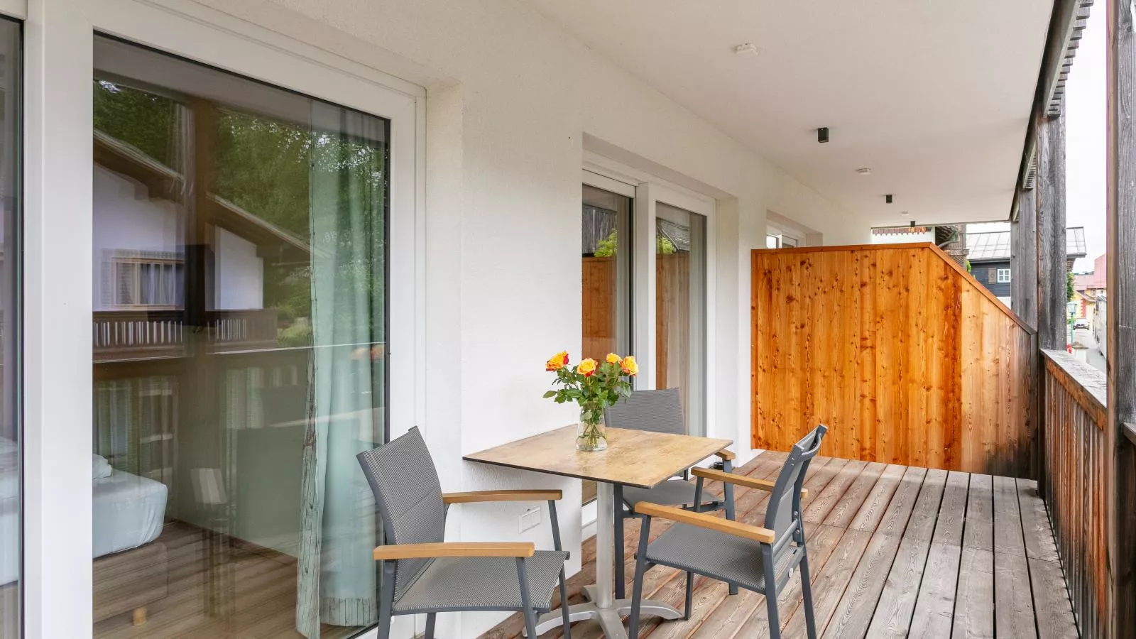 Apart33 Top 1-24-Terrace balcony