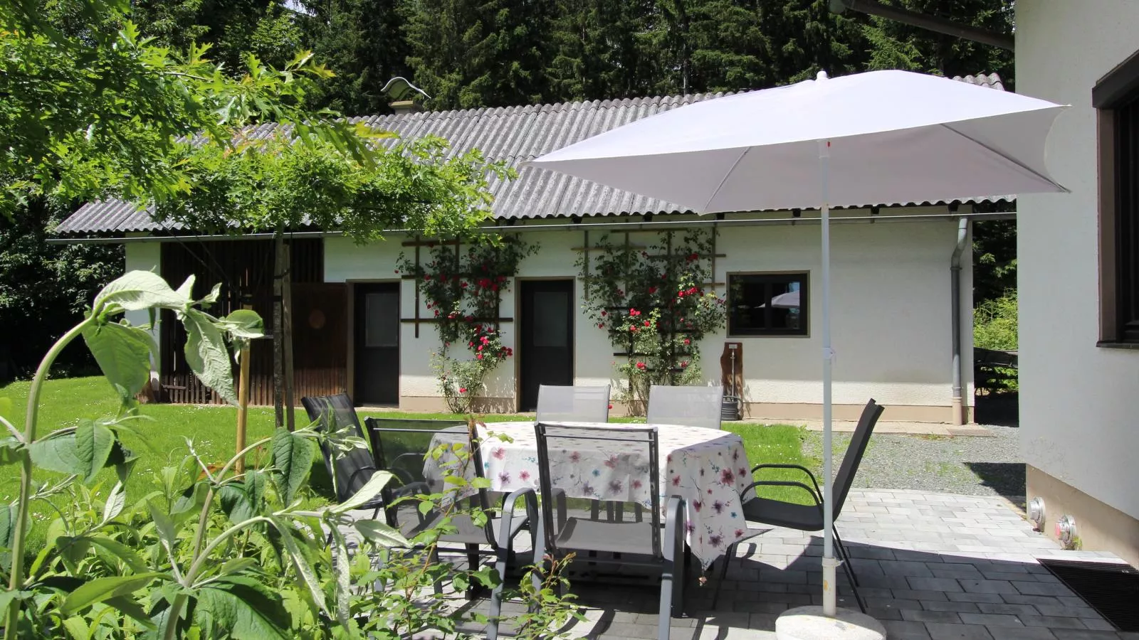 Haus zum Hirschen-Terrace balcony