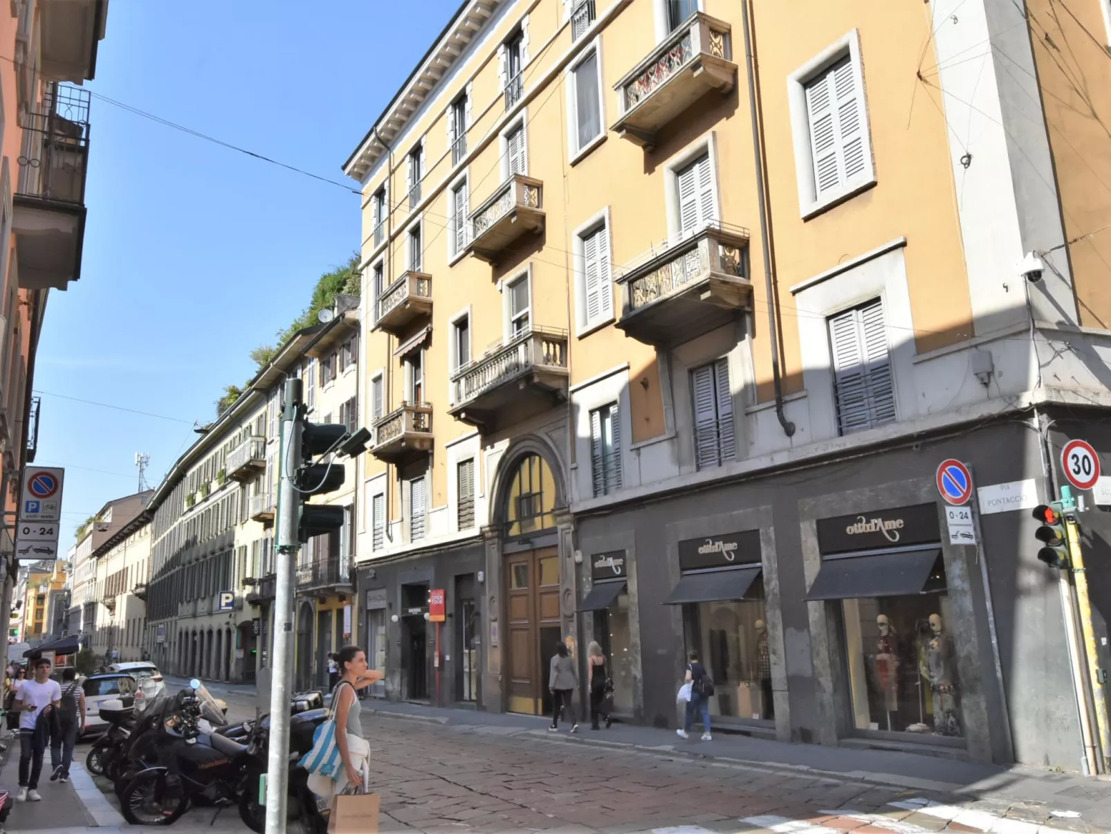 Brera Suite Apartment-Draußen