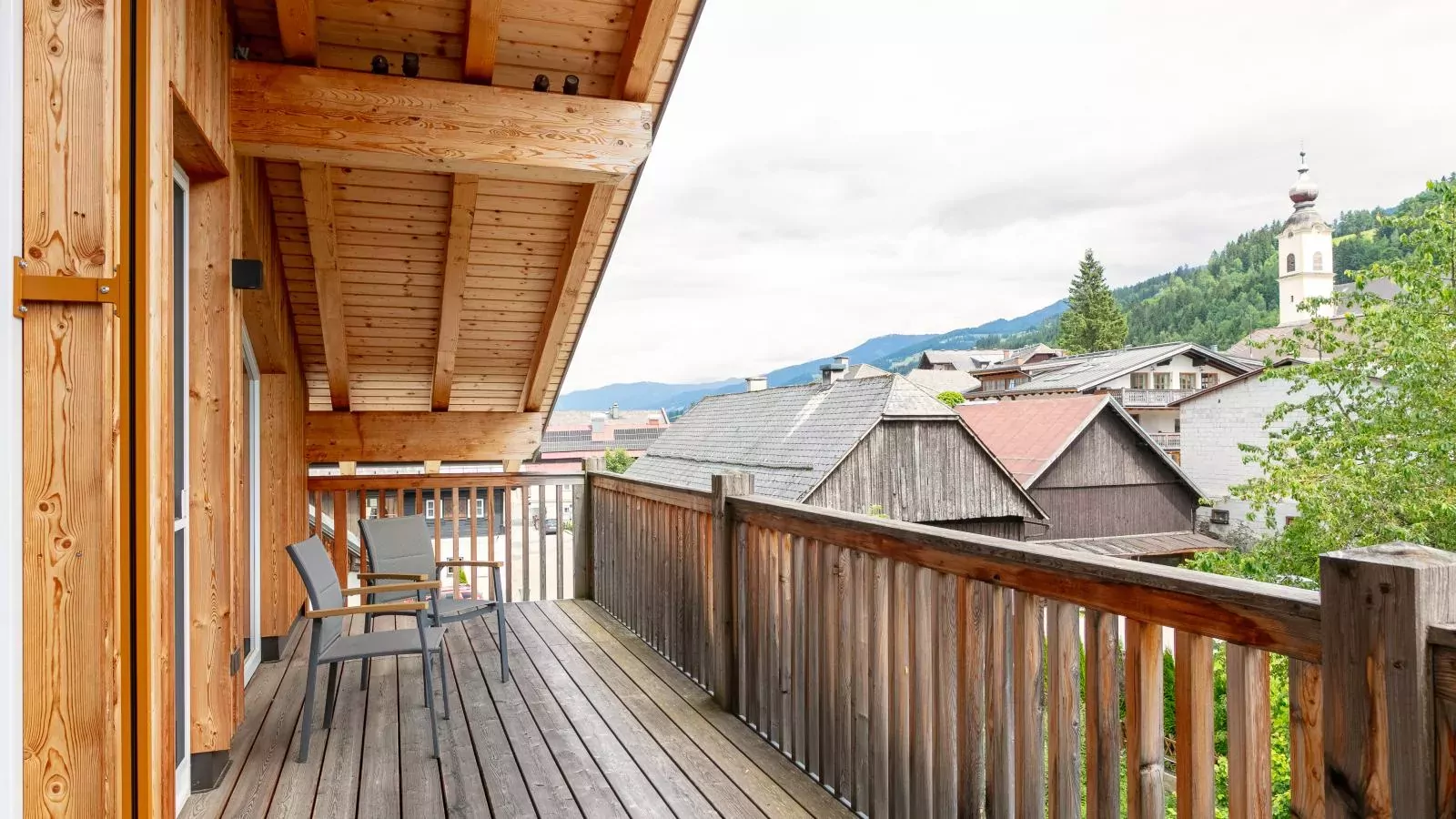 Apart33 Top 1-33 Penthouse-View summer