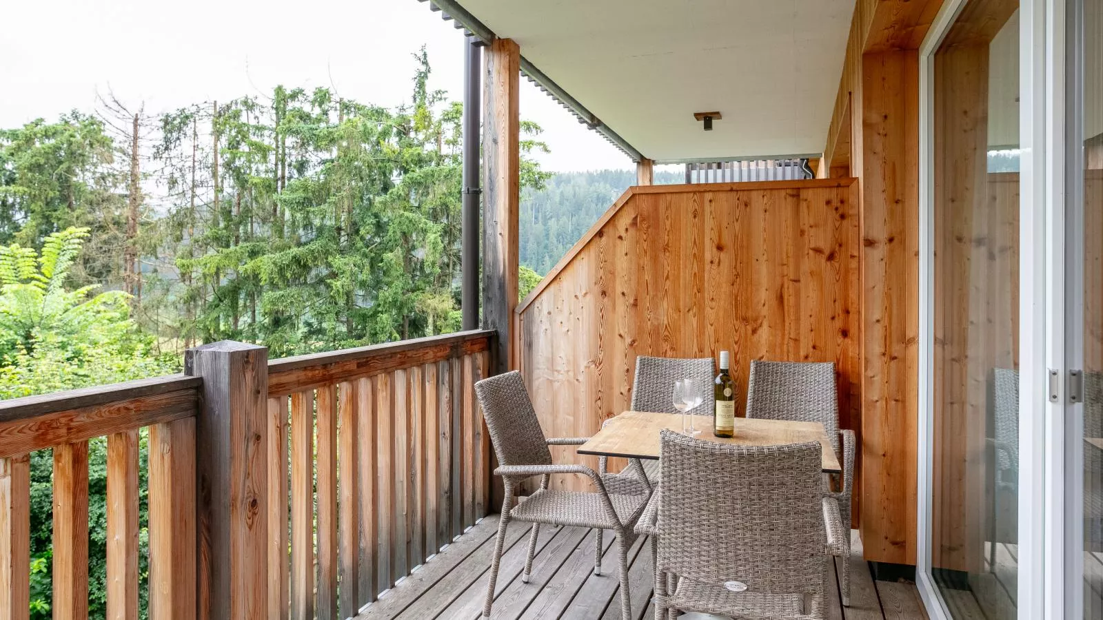 Apart33 Top 2-10-Terrace balcony
