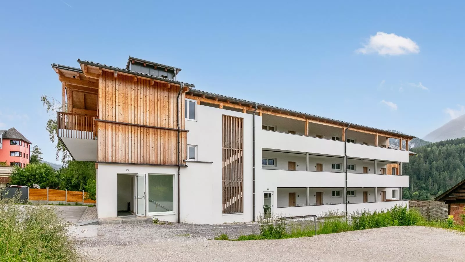 Apart33 Top 2-10-Exterior summer