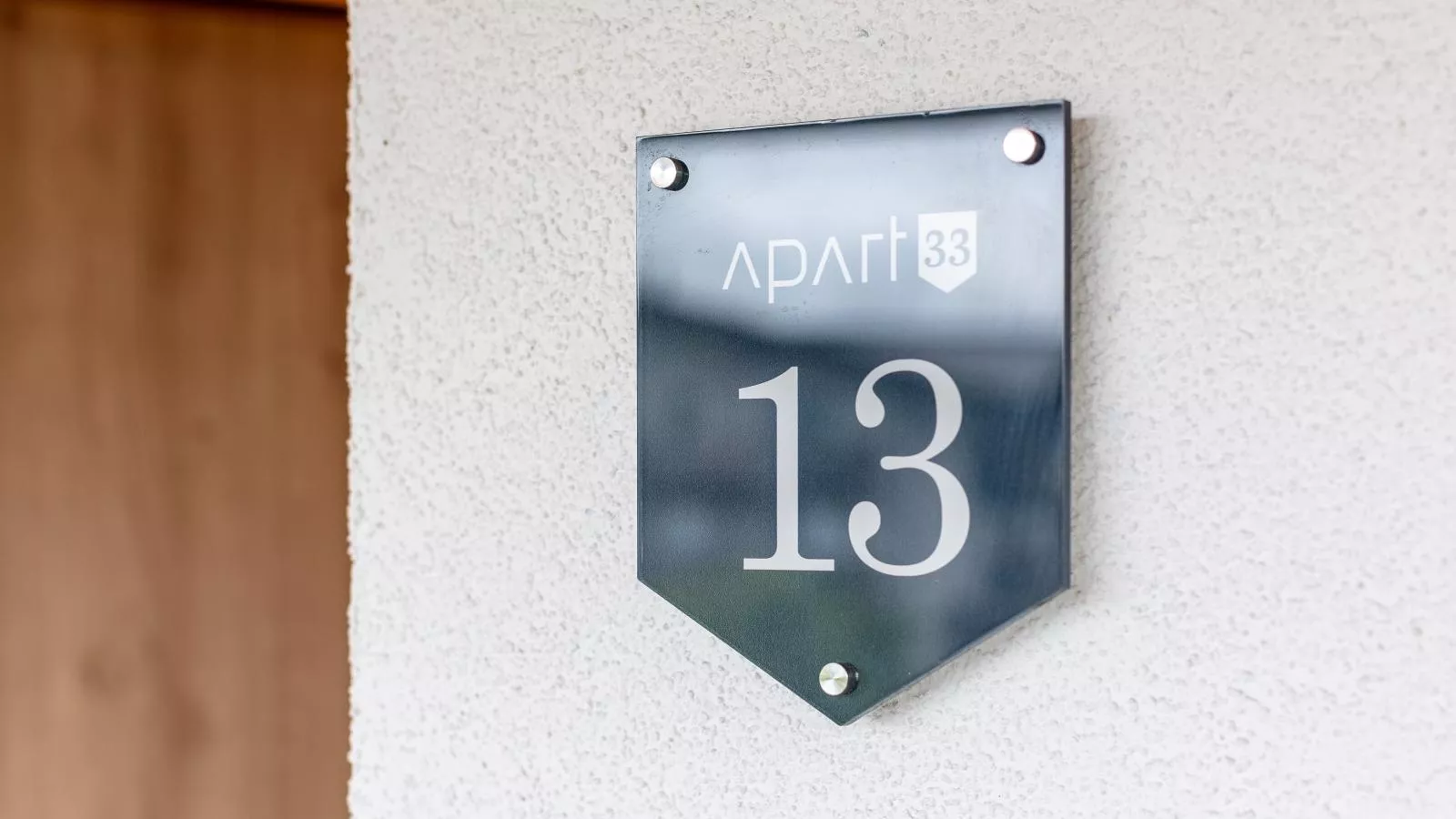 Apart33 Top 2-13-Outdoor