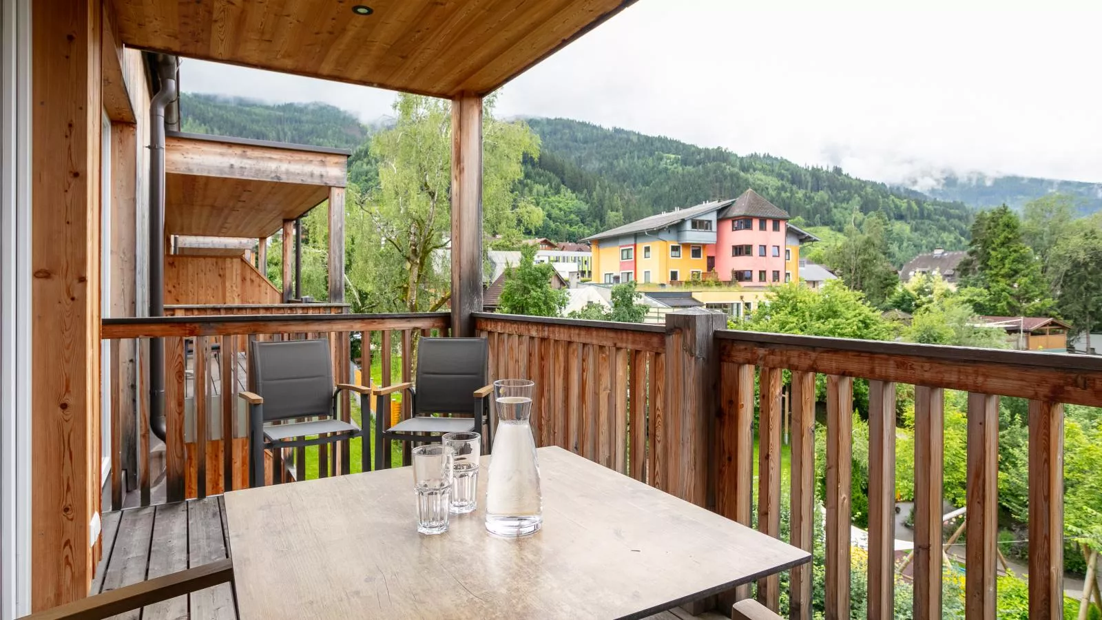 Apart33 Top 2-13-Terrace balcony