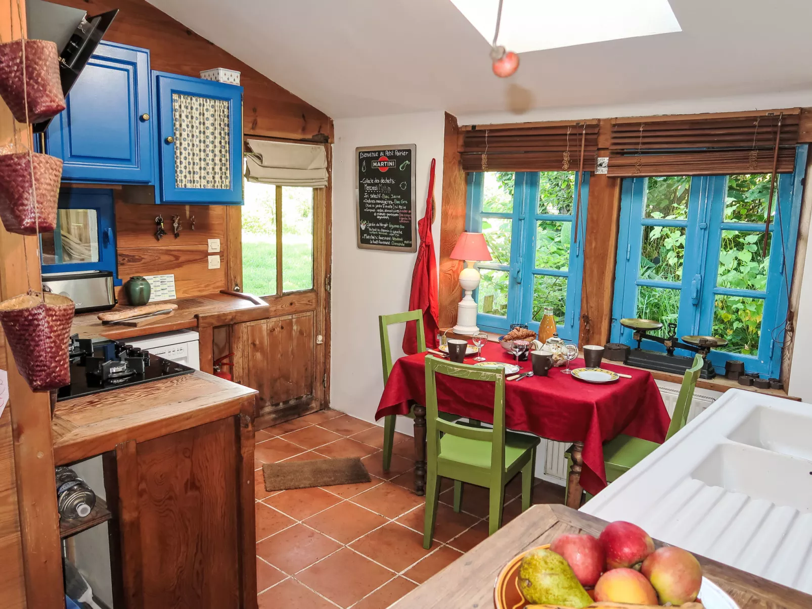 Le Petit Poirier-Inside