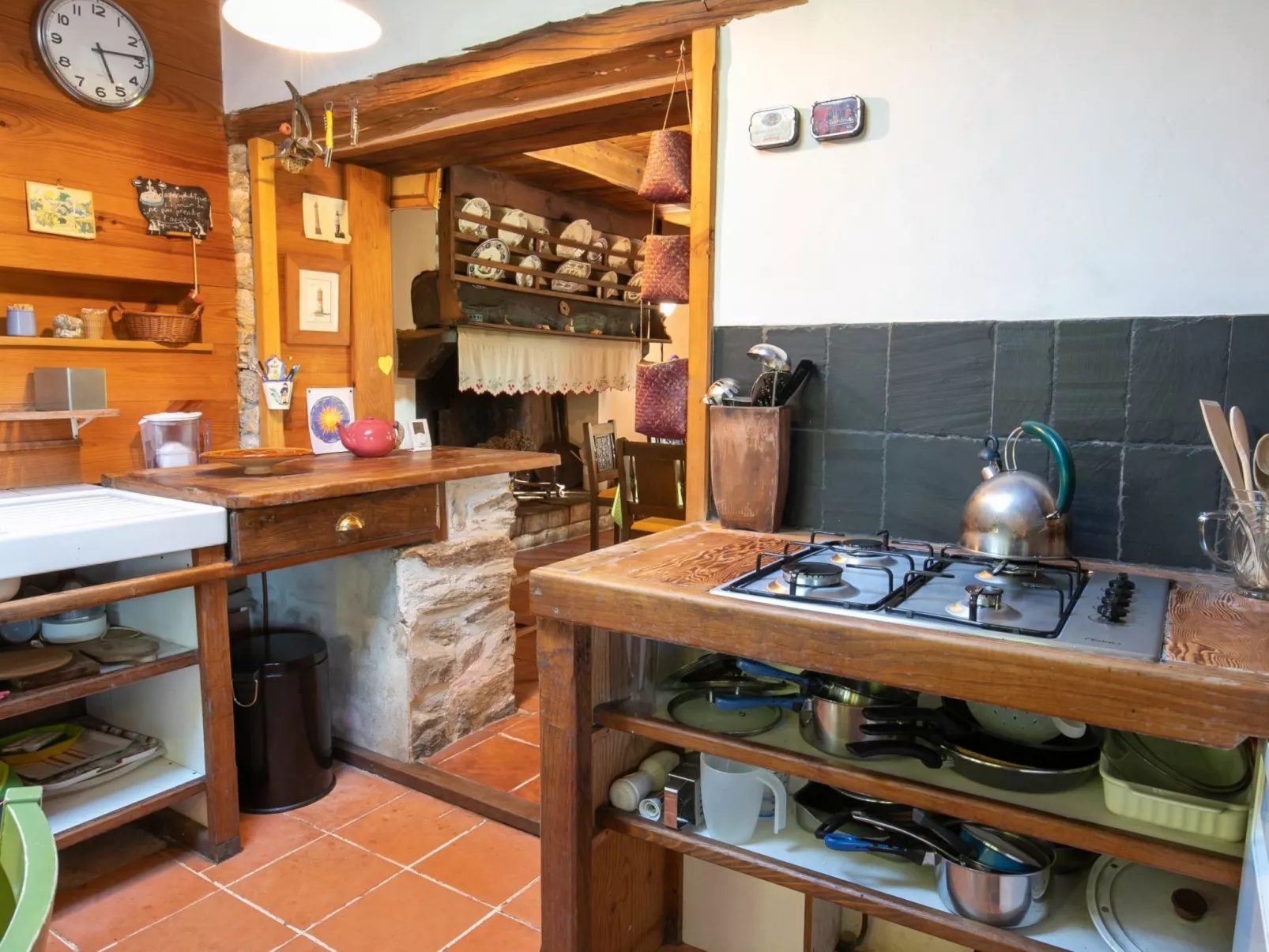 Le Petit Poirier-Inside