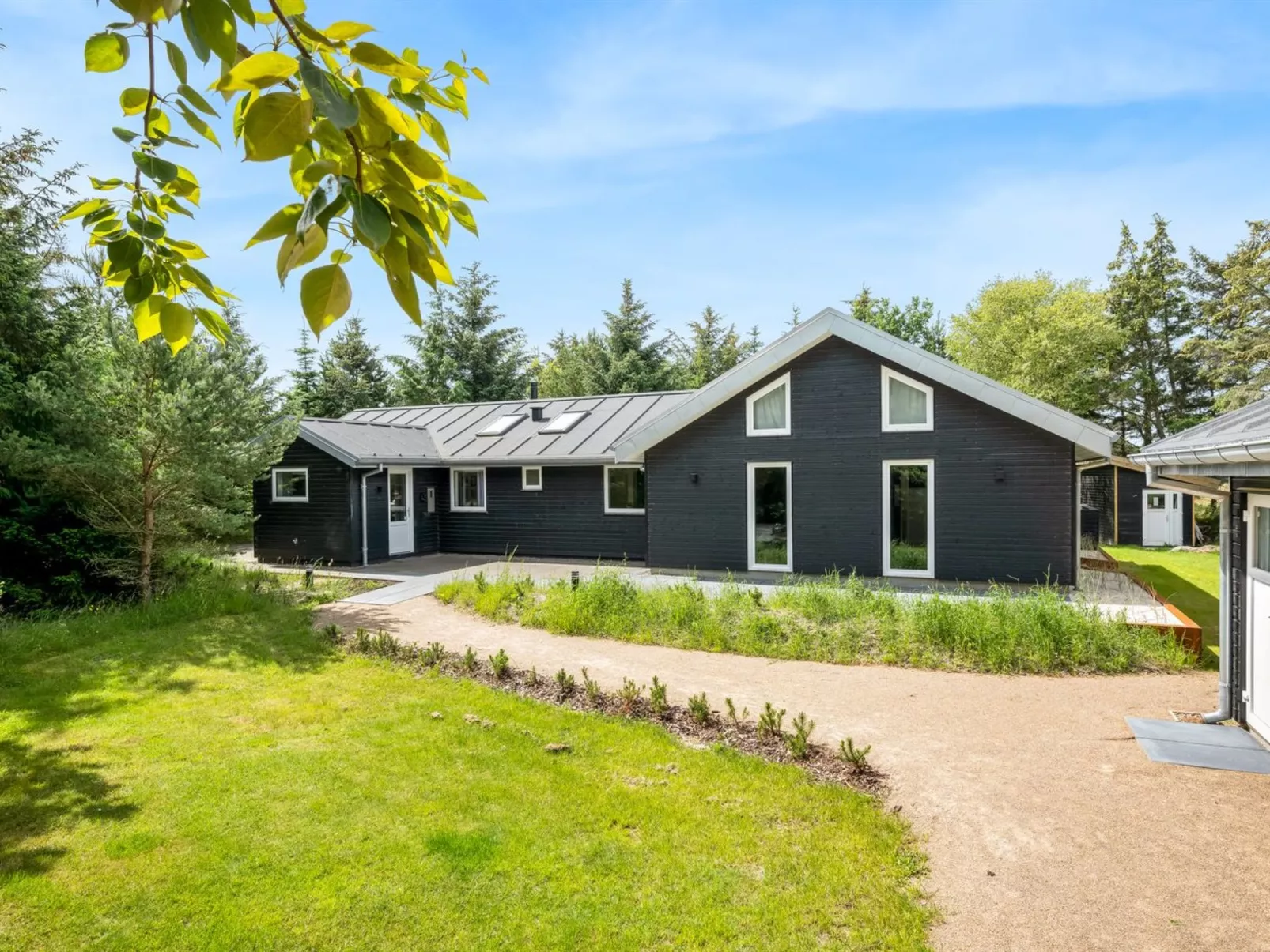 "Baggi" - 900m from the sea-Outside