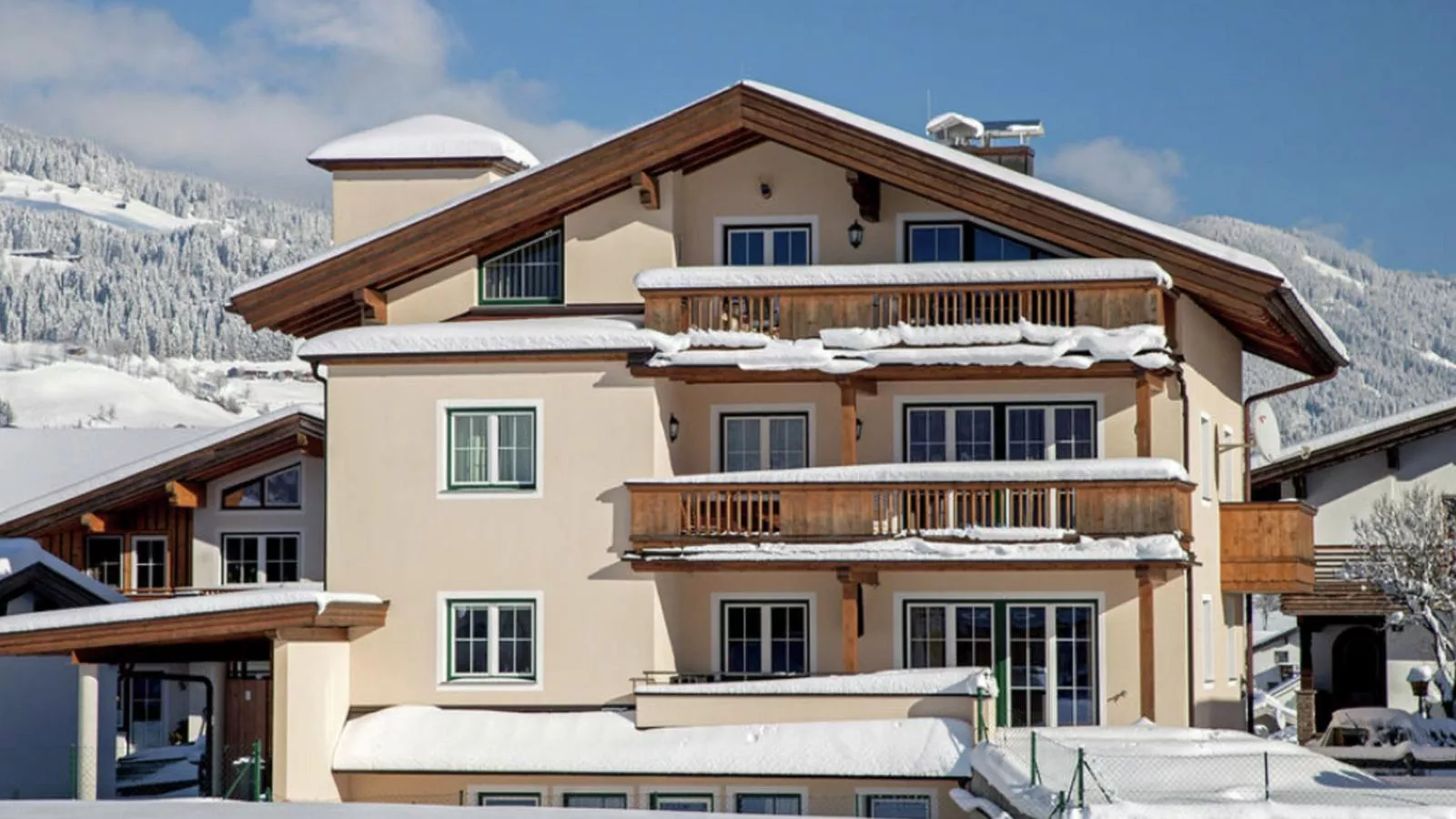 Penthouse Westendorf TOP 4-Exterior winter