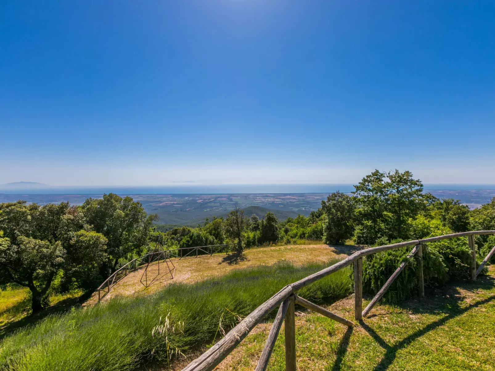 Poggio al Pruno-Outside