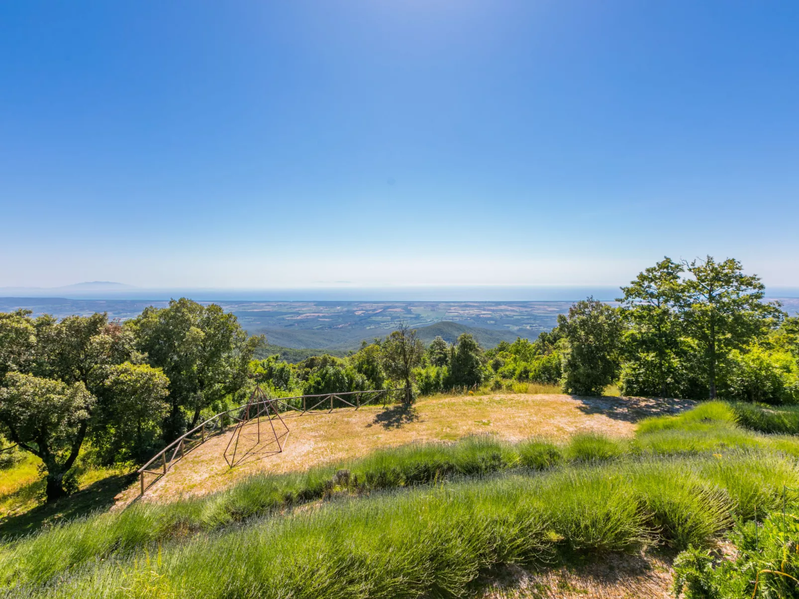 Poggio al Pruno-Outside