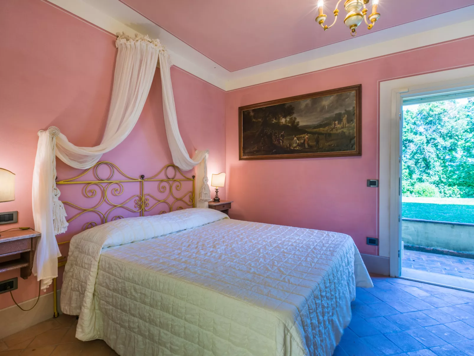 Poggio al Pruno-Inside