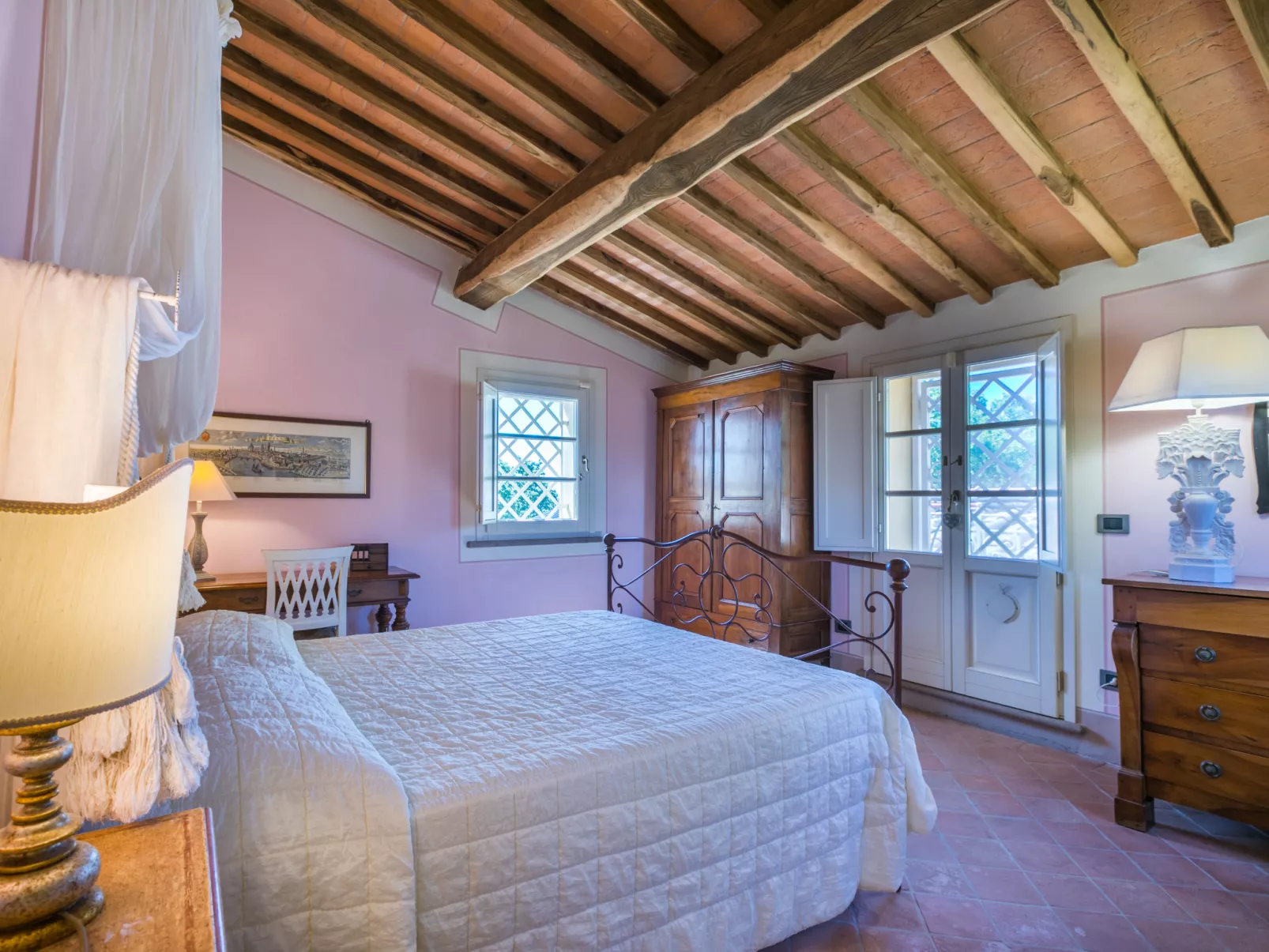 Poggio al Pruno-Inside