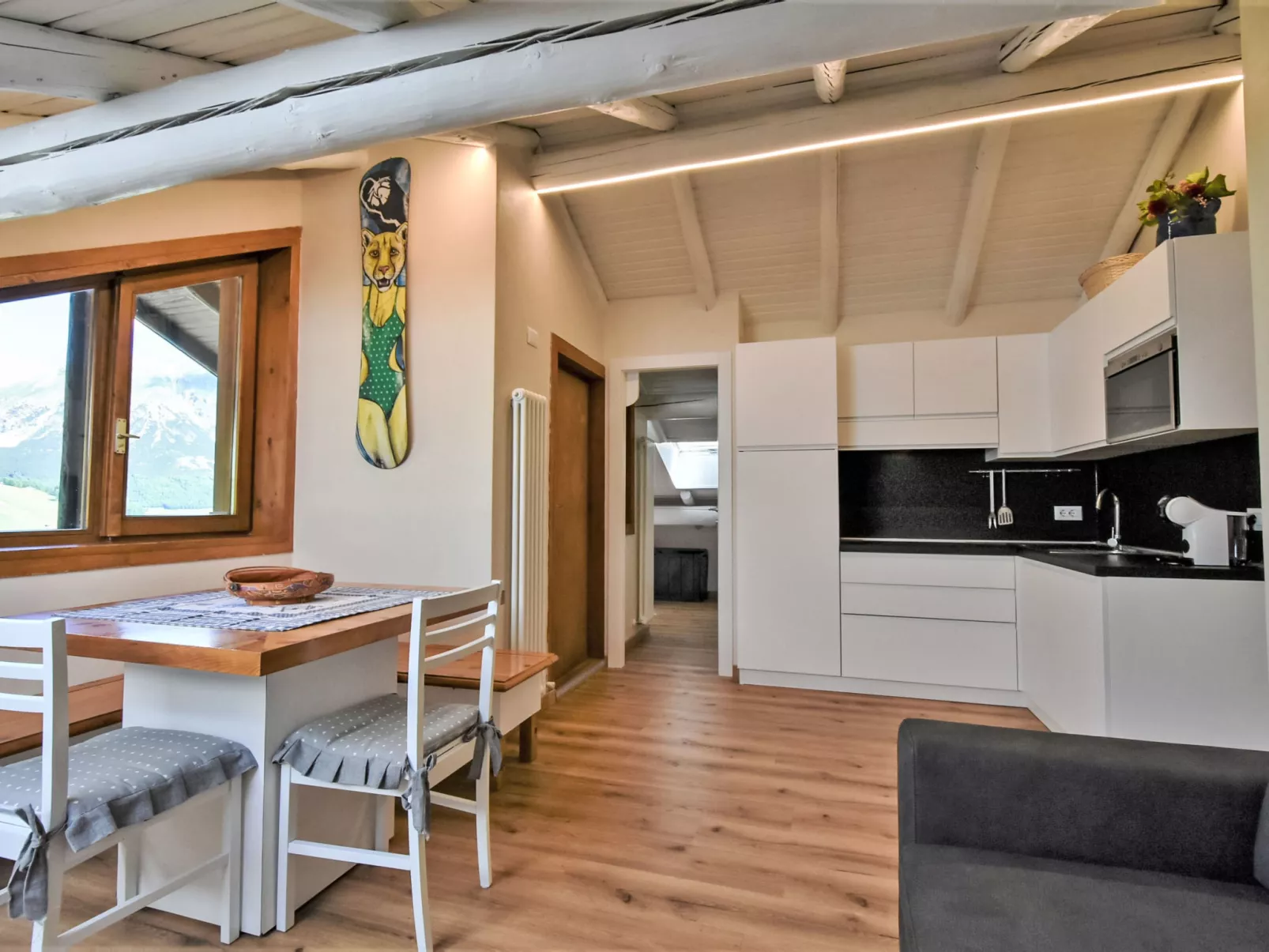 Caterina View-Inside