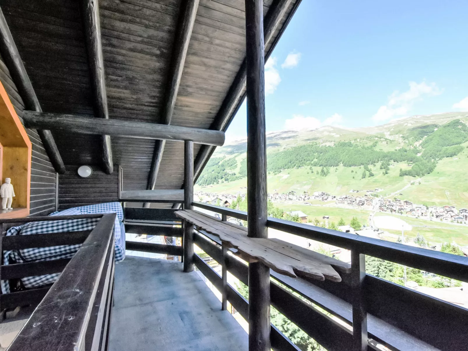 Caterina View-Outside