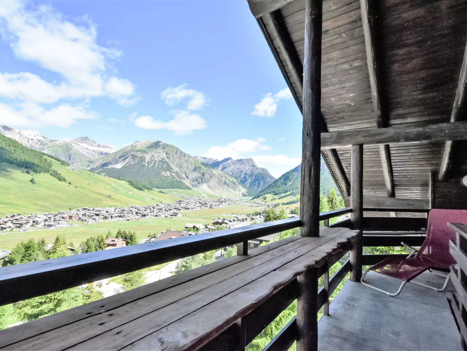 Caterina View-Outside