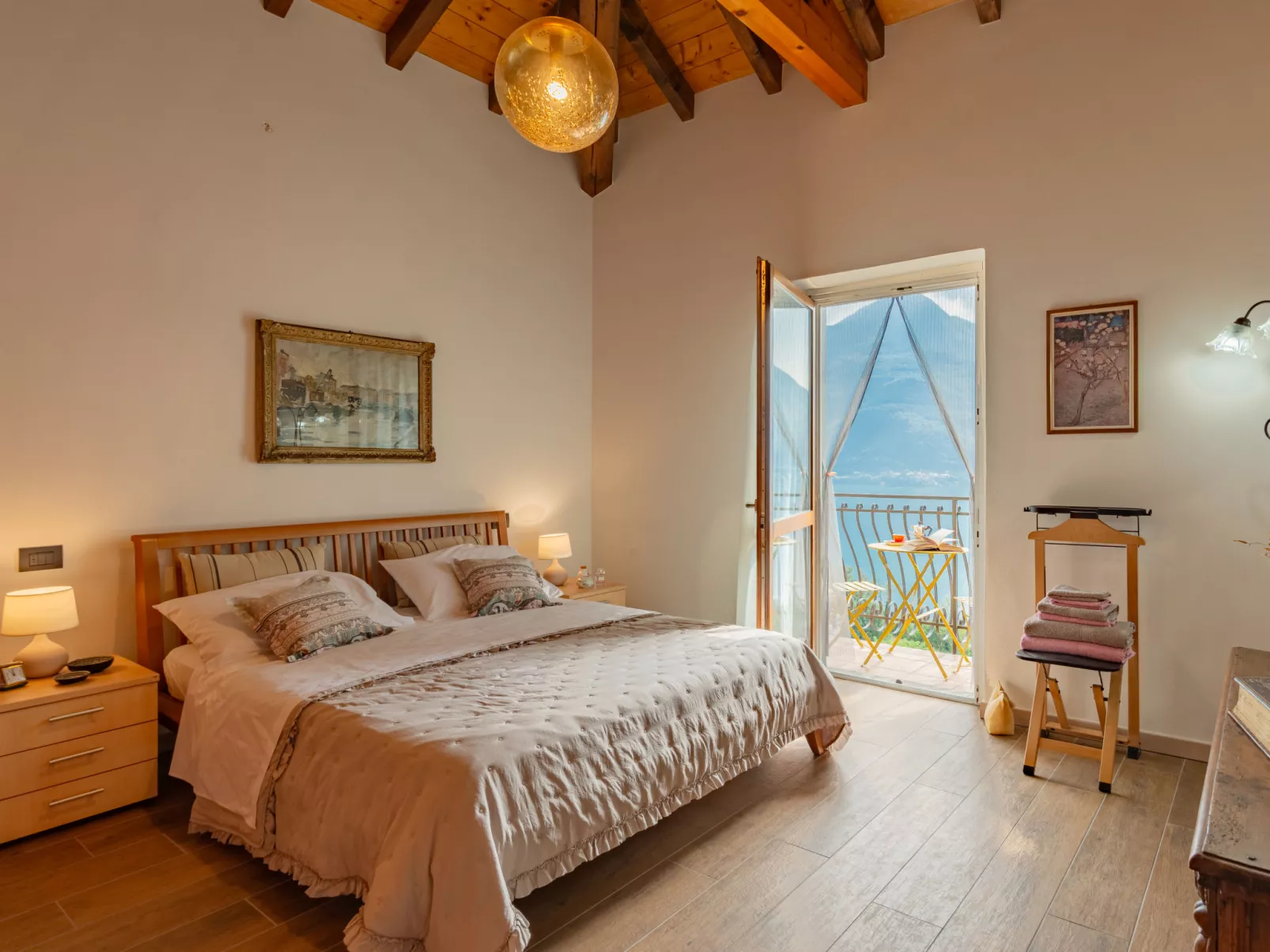 Home2Sunrise-Inside