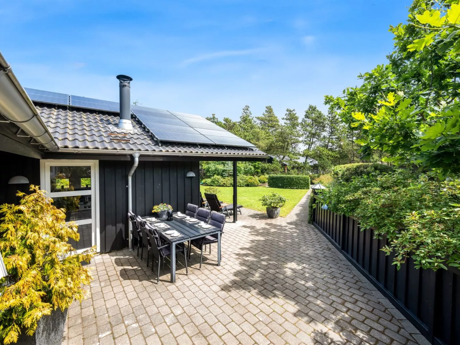 "Fritzi" - 1.7km from the sea-Outside