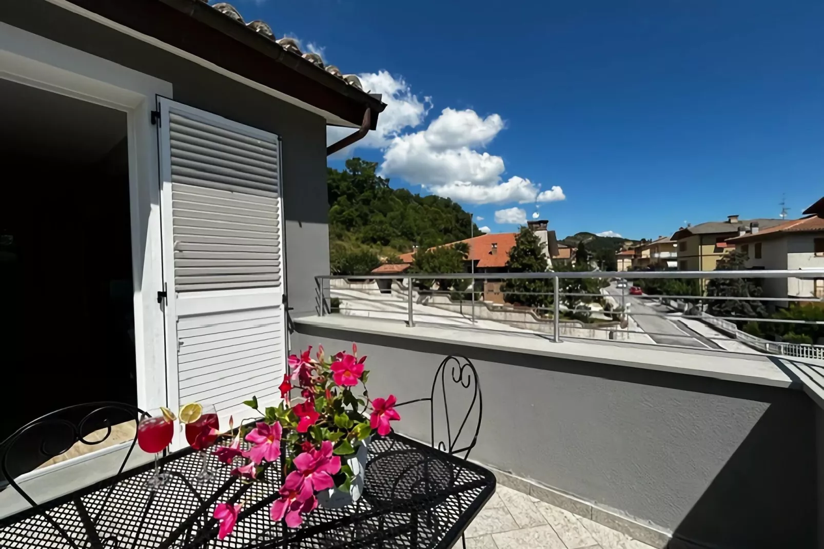 Mamma Oca-Terrace balcony