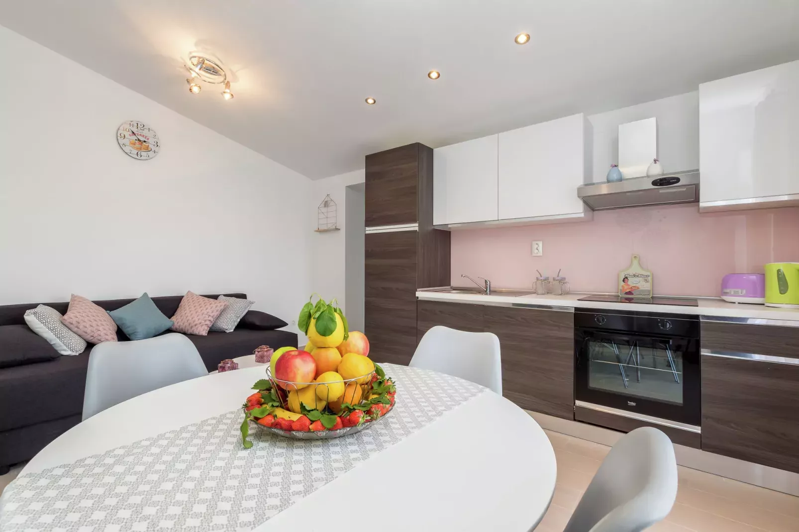Sunrise apartment-Kitchen