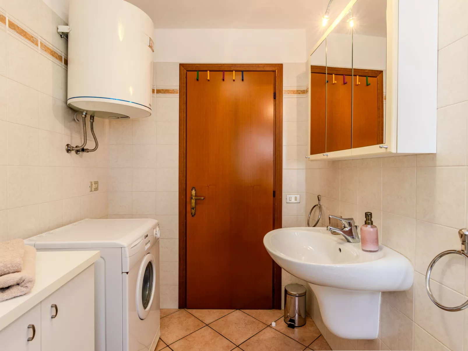 A Casa di Lale-Inside
